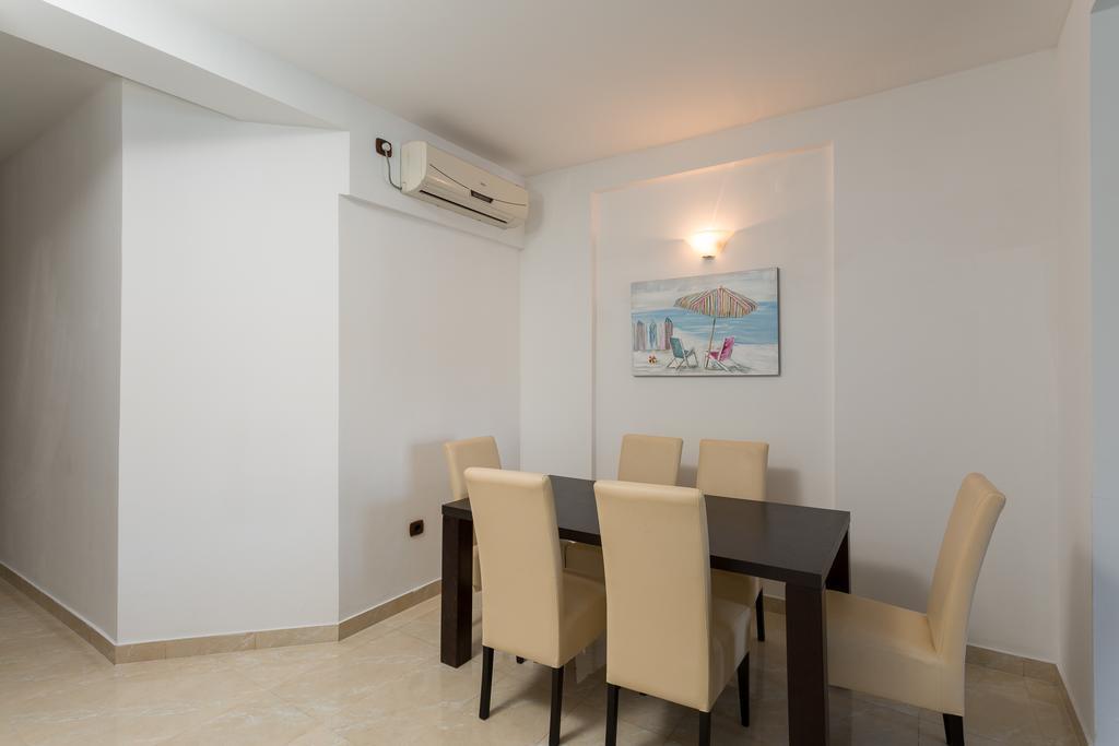 Adriatic Raf Apartments Budva Kültér fotó